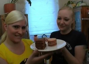 Two in one – fantastic babes cooking 4 you