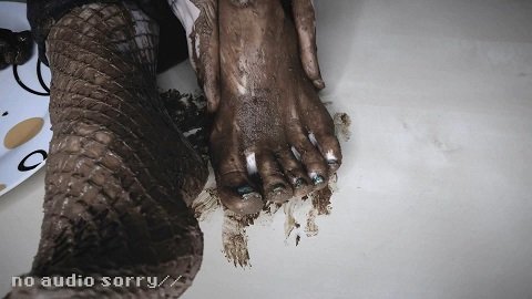 Please! Eat Shit from my Feet (Full-HD 1080p) Picture 4
