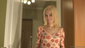 Shurupova Tanya – Pooping Porn Video in HD-720p (Russian Scat)