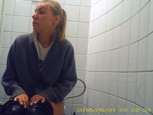 Hidden camera in the student toilet – 10